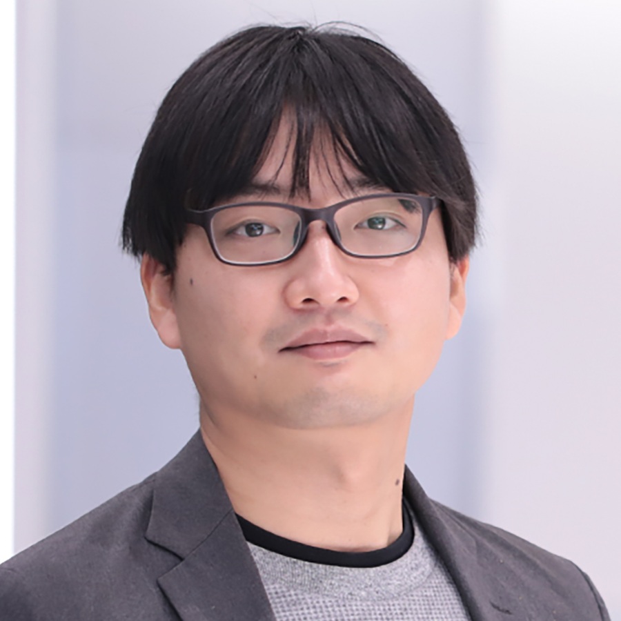 Akira Maezawa